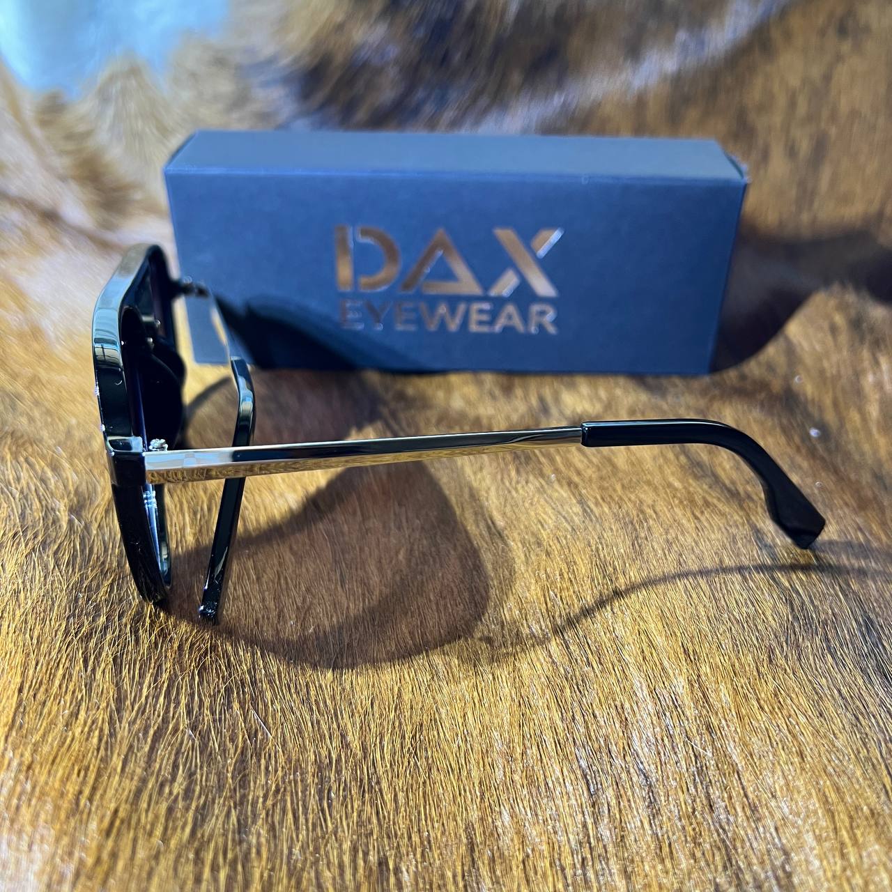 DAX Earhart Black - Sunglasses